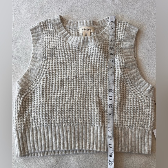 NWT Jessica Simpson Grey Knit Sweater Vest XL - Picture 5 of 8